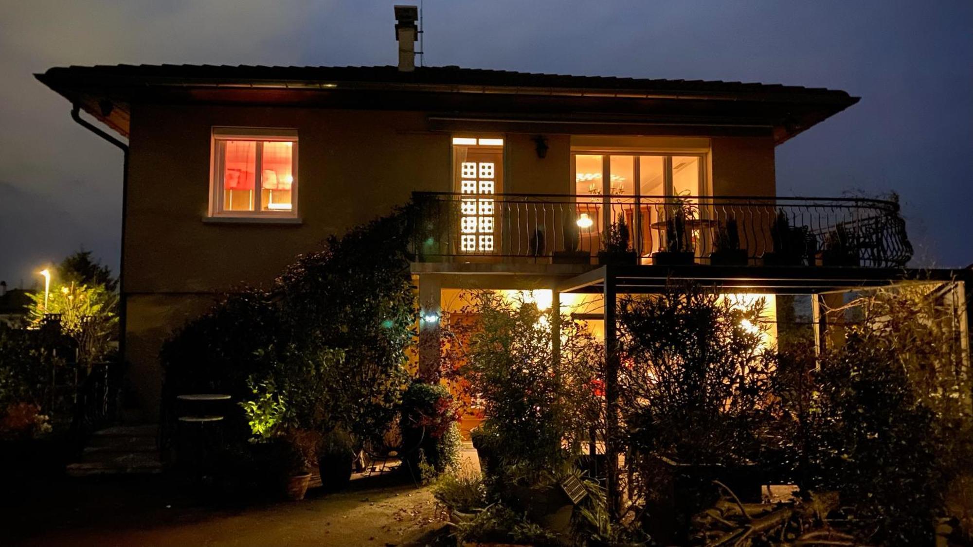 Bed and Breakfast Casa Lovo Saint-Laurent-de-Mure Exteriér fotografie