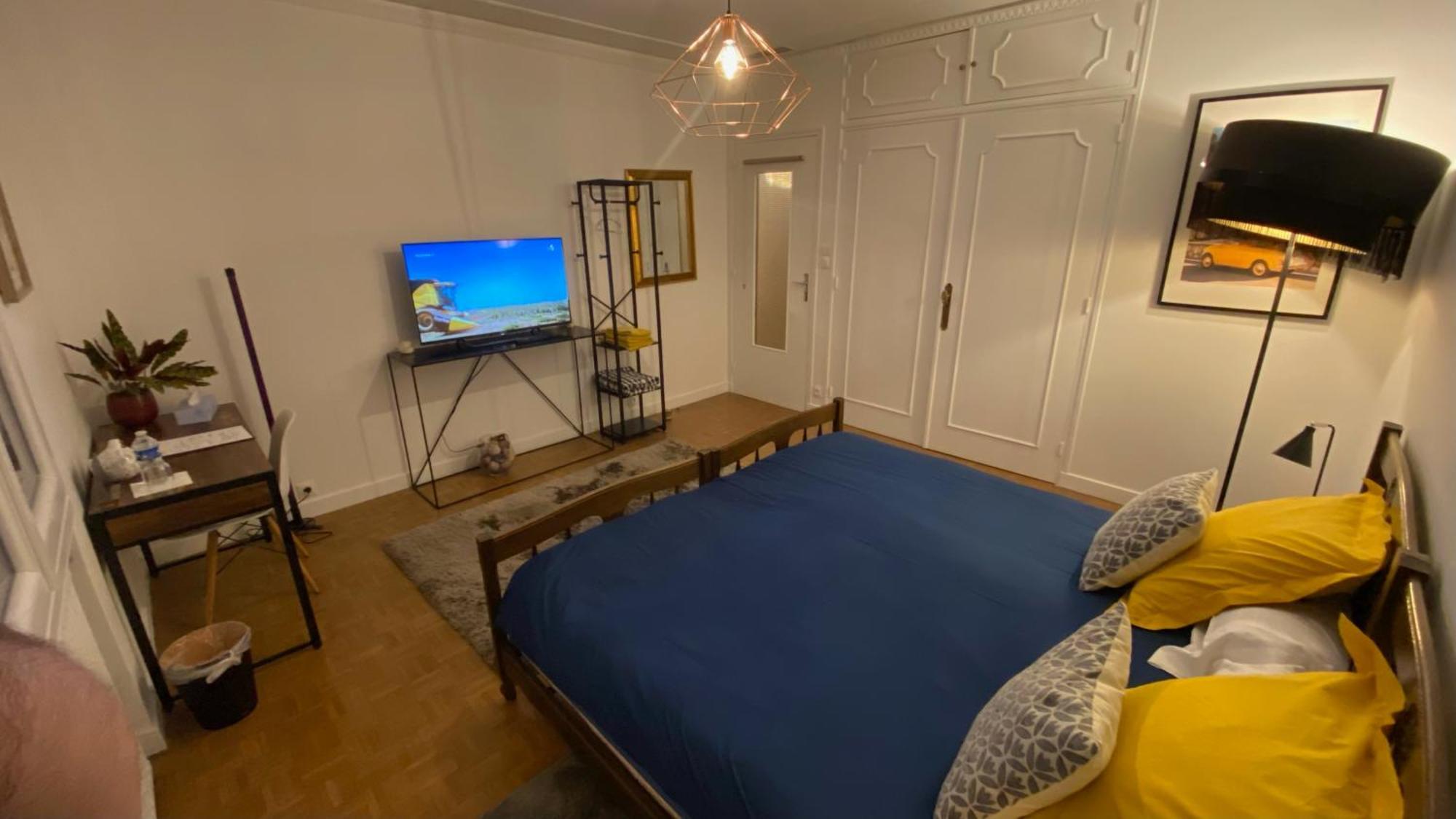 Bed and Breakfast Casa Lovo Saint-Laurent-de-Mure Exteriér fotografie